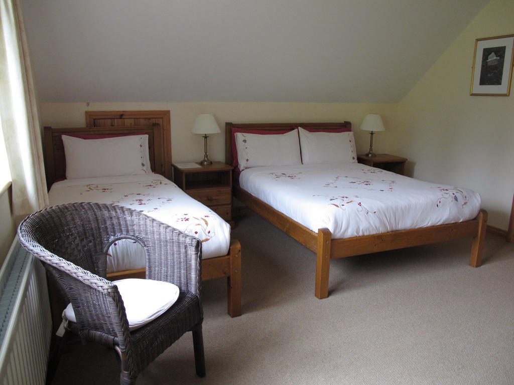 Riversdale House Accommodation Laragh Room photo
