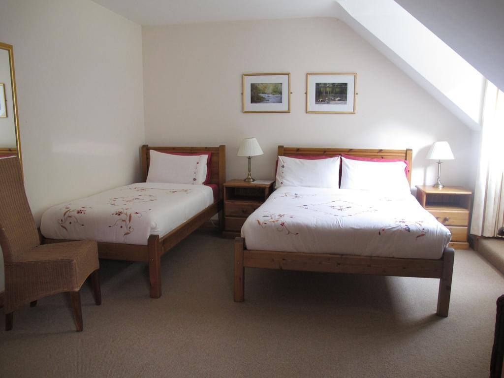 Riversdale House Accommodation Laragh Room photo
